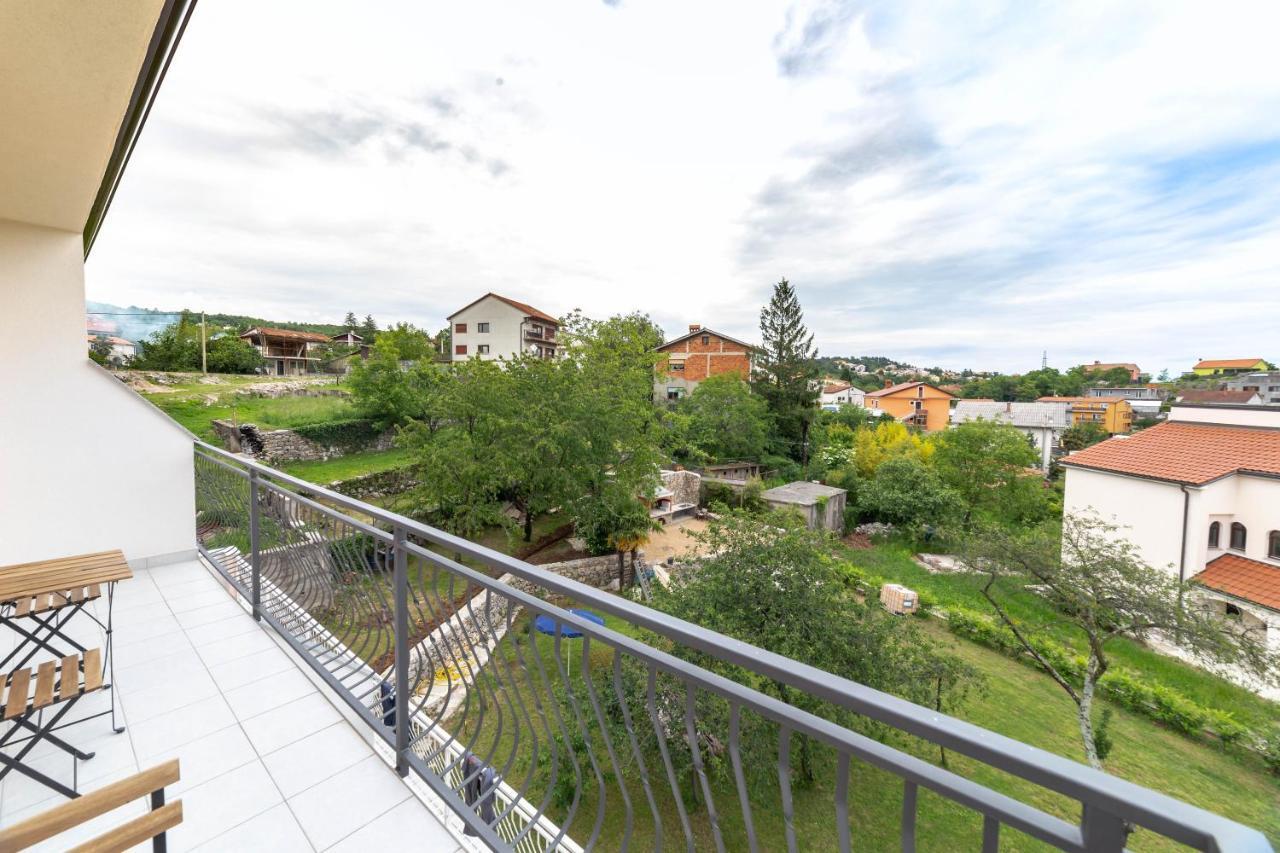 Apartments Raspolic Кастав Екстер'єр фото