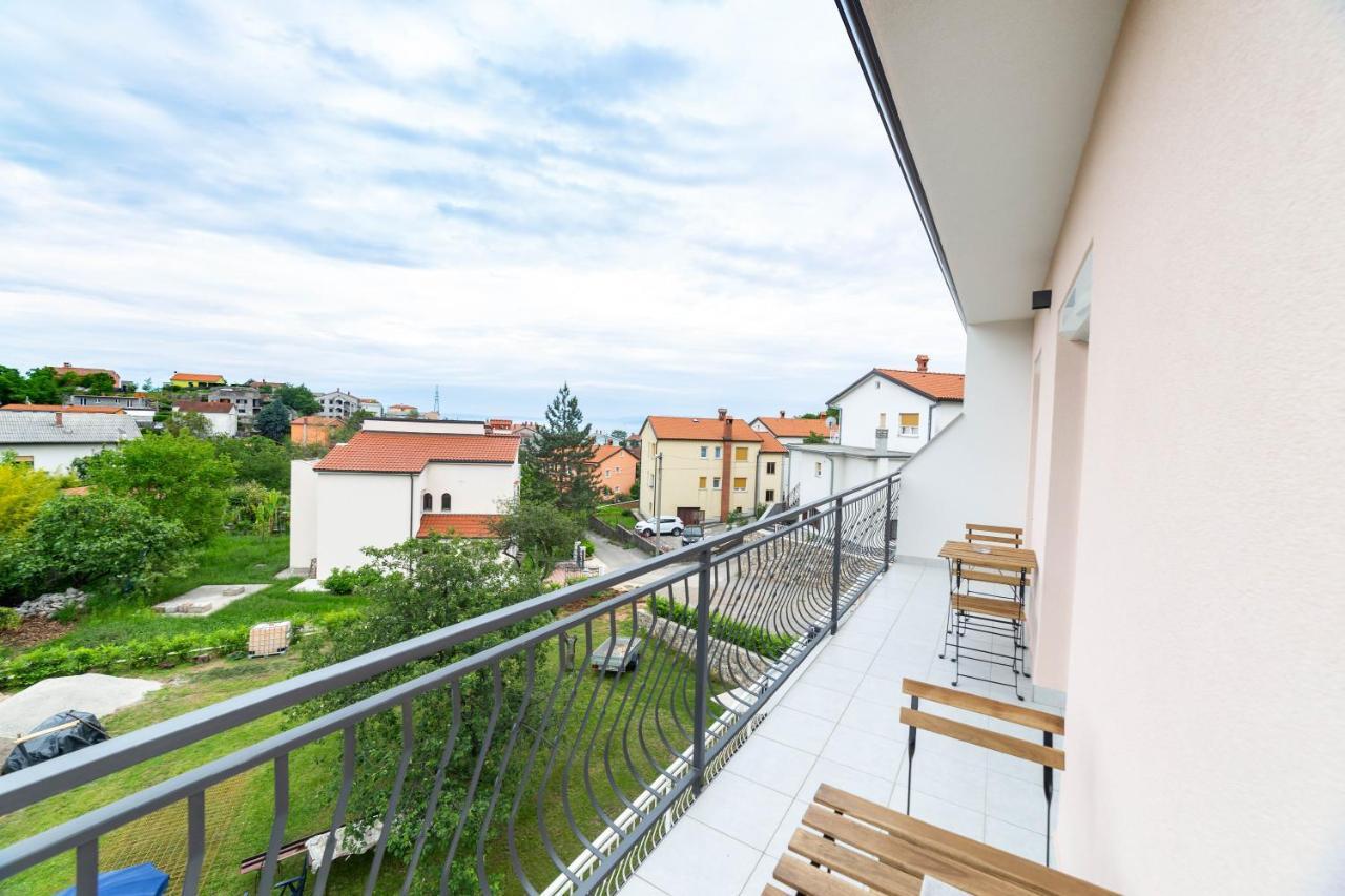 Apartments Raspolic Кастав Екстер'єр фото