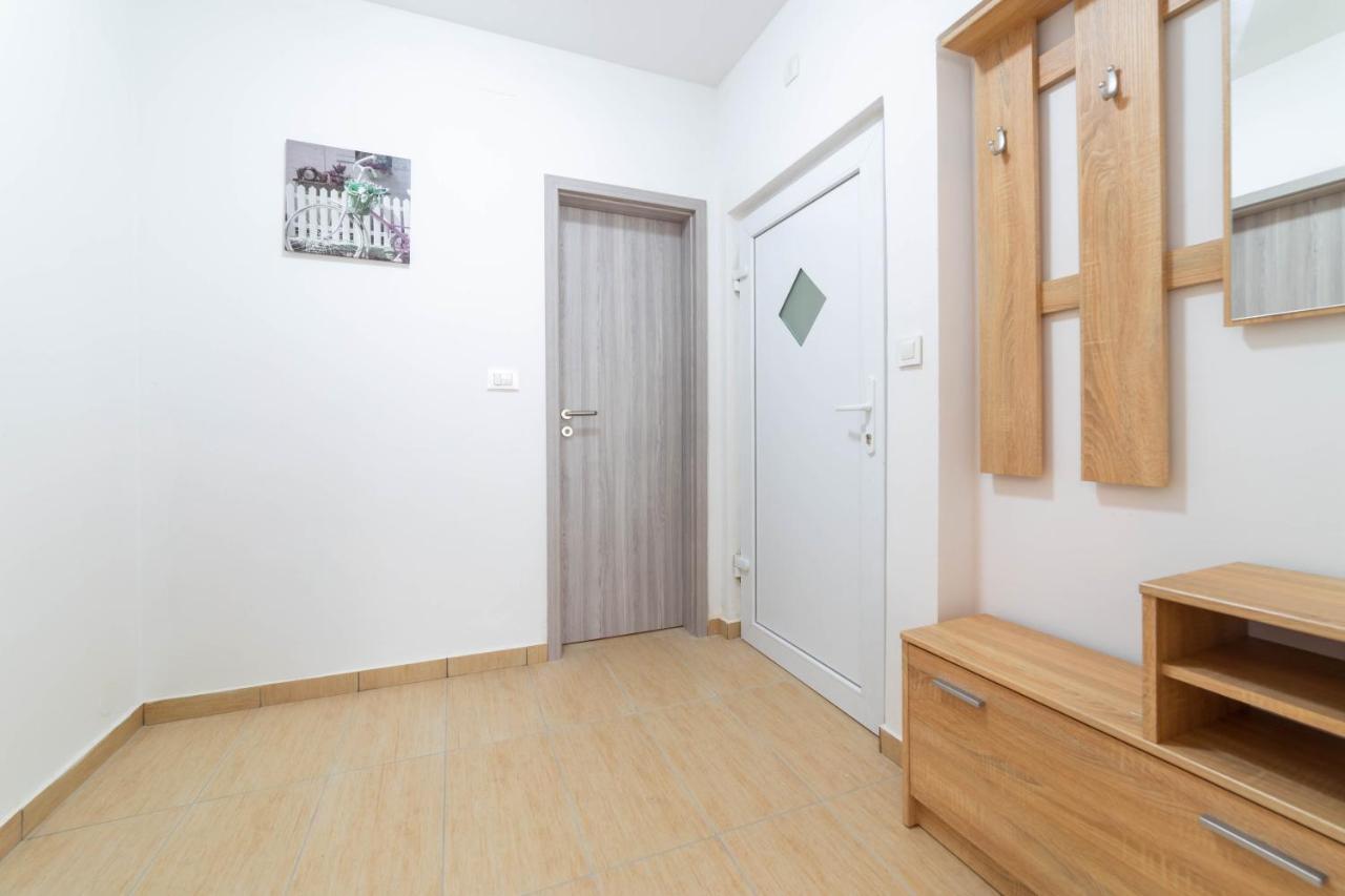 Apartments Raspolic Кастав Екстер'єр фото