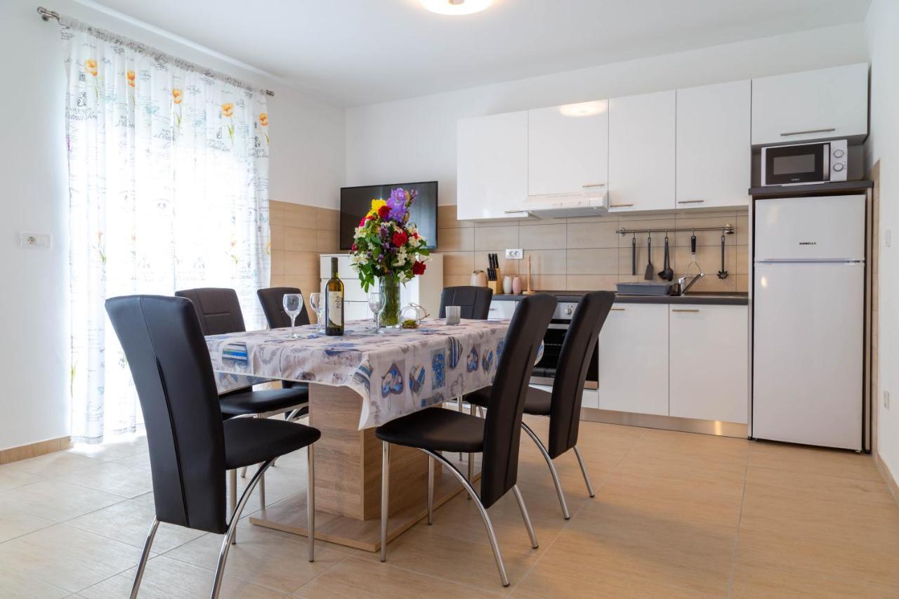 Apartments Raspolic Кастав Екстер'єр фото