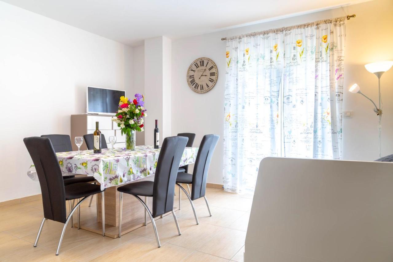 Apartments Raspolic Кастав Екстер'єр фото