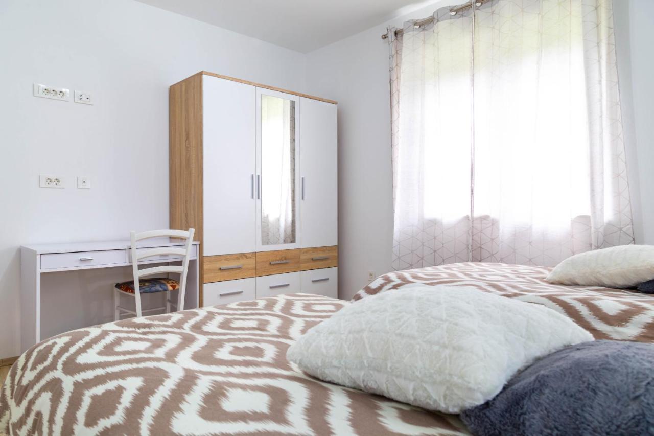 Apartments Raspolic Кастав Екстер'єр фото