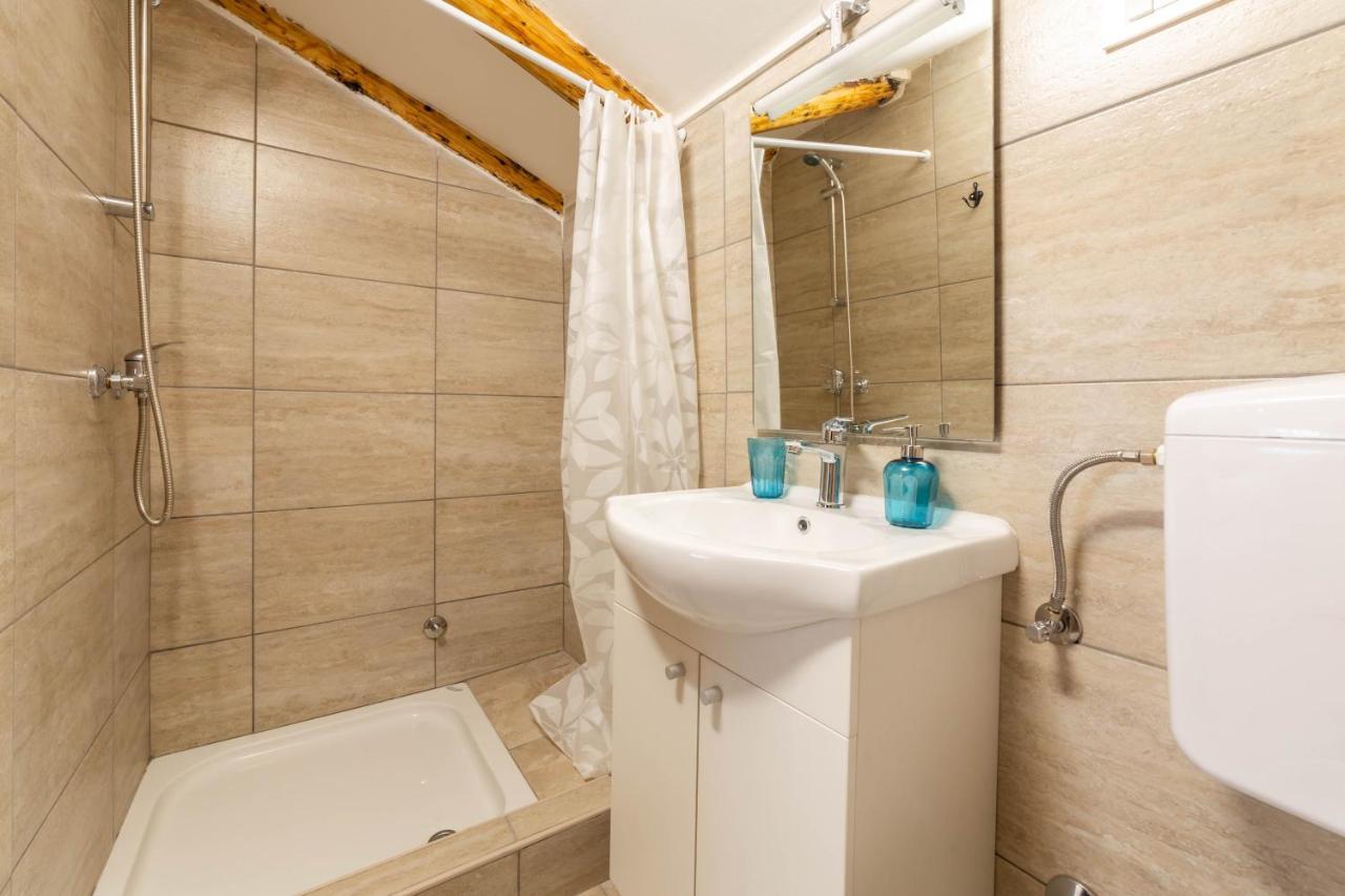 Apartments Raspolic Кастав Екстер'єр фото
