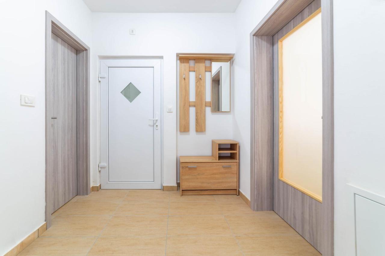 Apartments Raspolic Кастав Екстер'єр фото