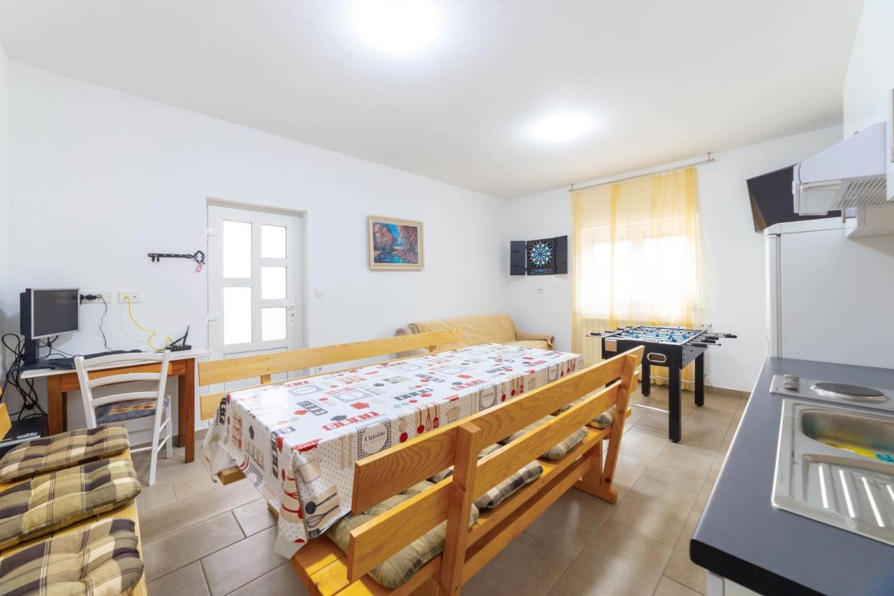 Apartments Raspolic Кастав Екстер'єр фото